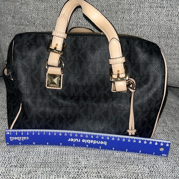 Michael Kors Black and Cream Satchel - Picture 5 of 7